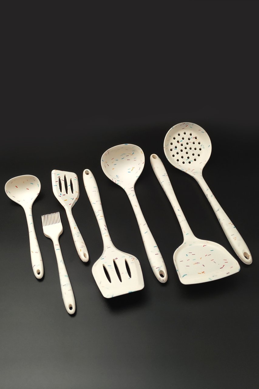 7'li Silikon Granül Desenli Kepçe Kevgir Spatula ve Fırça Servis Seti