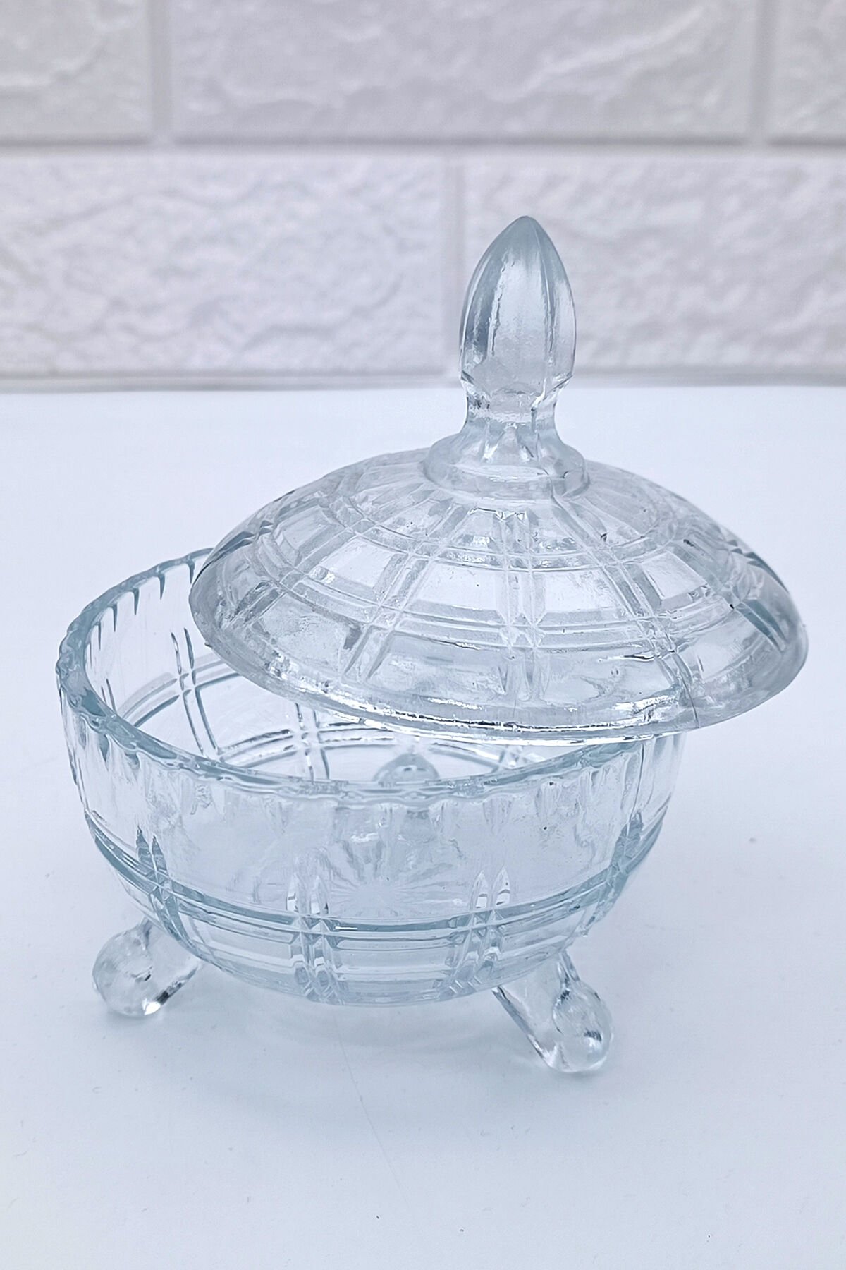 Üç Ayaklı Kapaklı Cam Şekerlik Lokumluk Arizona