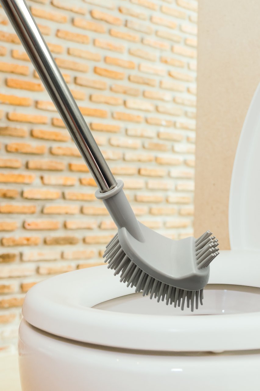 Çift Taraflı Silikon Klozet Fırçası Metal Saplı 60cm